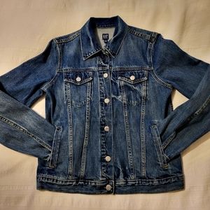 GAP Icon Denim Jacket size Medium
